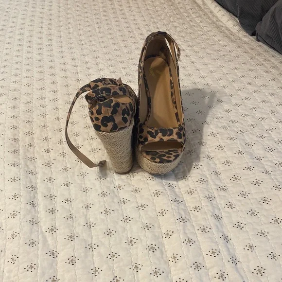 Wedges - Picture 4 of 4